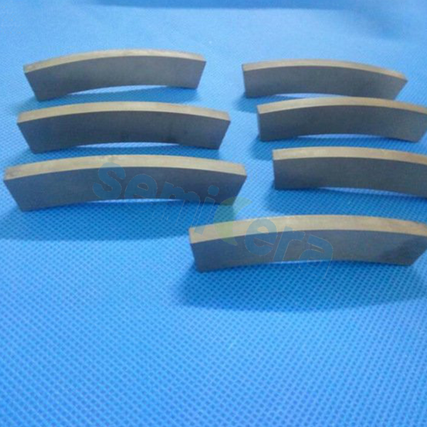Curved wear-resistant silicon carbide ceramic sheet (1)